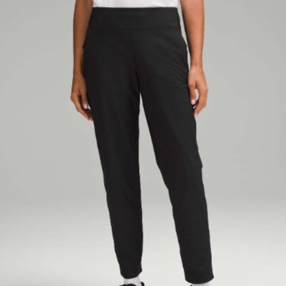 NWT Lululemon Warpstreme Multi-Pocket Mid-Rise Golf Pant 28" (Color: Black) - Picture 2 of 6